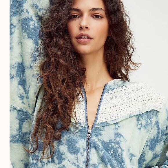 Free People Tie Dye Jacket True Blue Crochet Neckline Relaxed Blue Green size XS - Picture 2 of 8